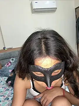 แชท XXX สดของ raavigirl