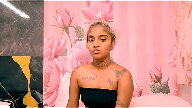 แชท XXX สดของ indian_barbie