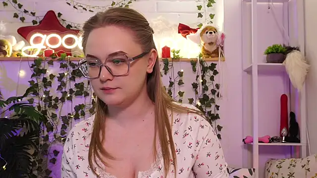 MonicaAsis Adlı Modelin Canlı XXX Sohbeti