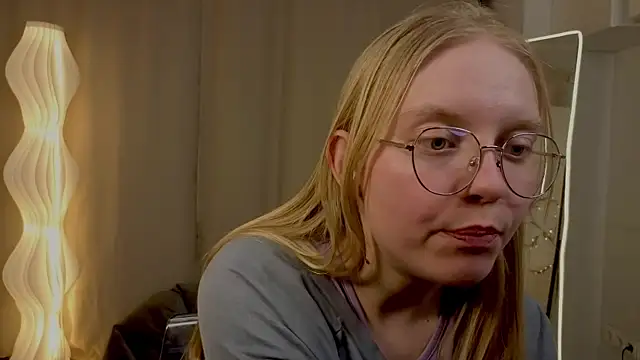 AlicaCohill Adlı Modelin Canlı XXX Sohbeti