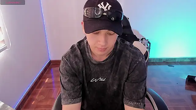 oliver_kyy Show Webcam