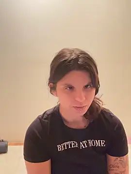 Brutecia2002 Live XXX-chat