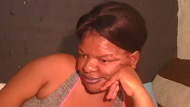 Chatroom XXX en direct de ebony_rose11