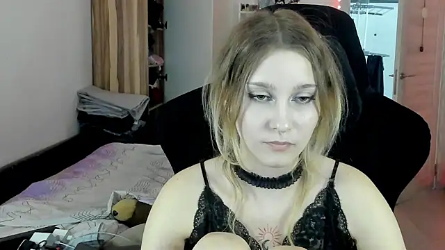 Chatroom XXX en direct de Cassi_Stonem