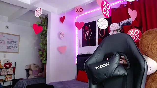 Niky_777 – Naživo XXX chat