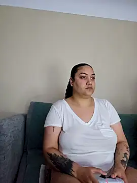 honeeyyy_pot Show in webcam