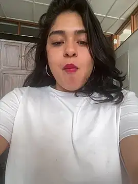 EmilyNoir1 Live XXX-Chat