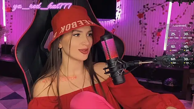 Pertunjukan Kamera Web -RED_HAT-