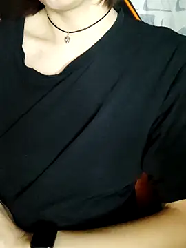 Chat XXX en directo de Aashikalaa