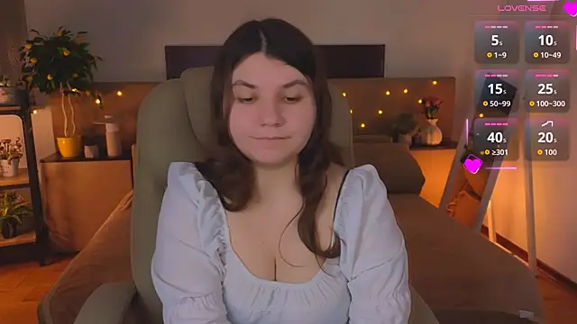 Viola__Shy live XXX chat