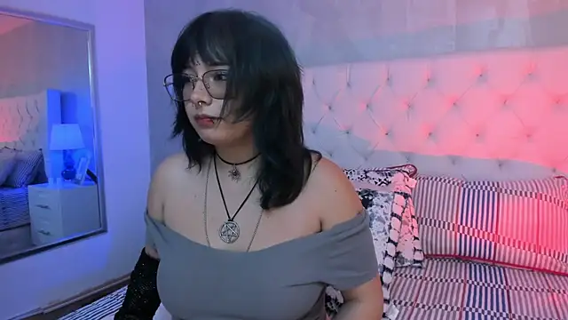 Czat XXX na żywo – Ivi_jones_