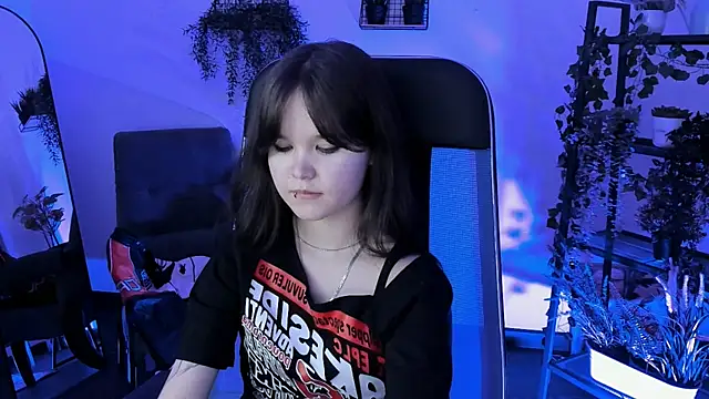 Elainebeness: онлайн-секс-чат