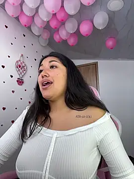 Živý XXX chat SharaRous