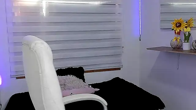 Caroline_rodriguez9: онлайн-секс-чат