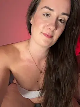 Chat XXX ao vivo de EllaMae