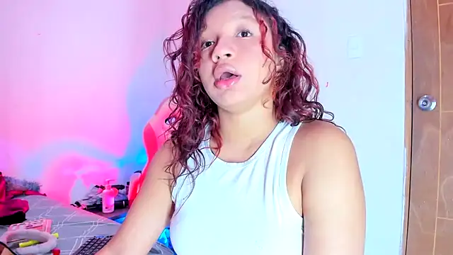 Emily_Coper18 Chat XXX live