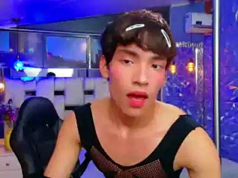 IsaacNovaa webkamerás műsora