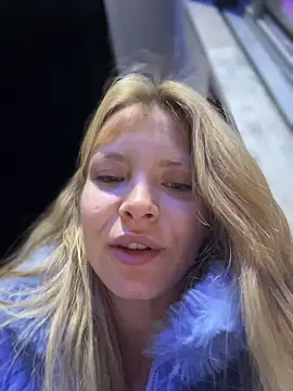 AnastasiaAniess élő XXX-chatje