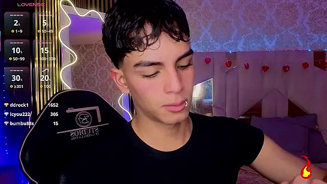 Pokazy przed kamerką – LIHIAN_TAY