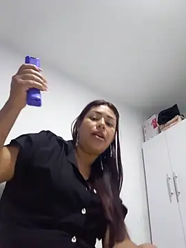 Chat +18 de Danna_Lozano ao vivo