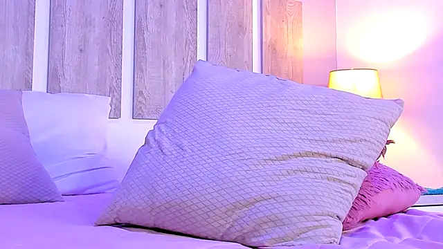 EmilySearss Adlı Modelin Canlı XXX Sohbeti