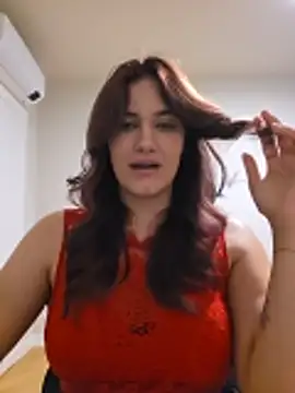 MiaRides19のライブXXXチャット