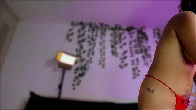 Chat XXX ao vivo de sara_doll77