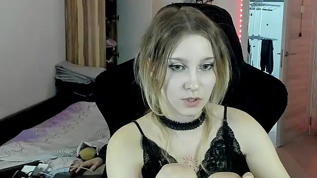 Cassi_Stonem – Live XXX-chat