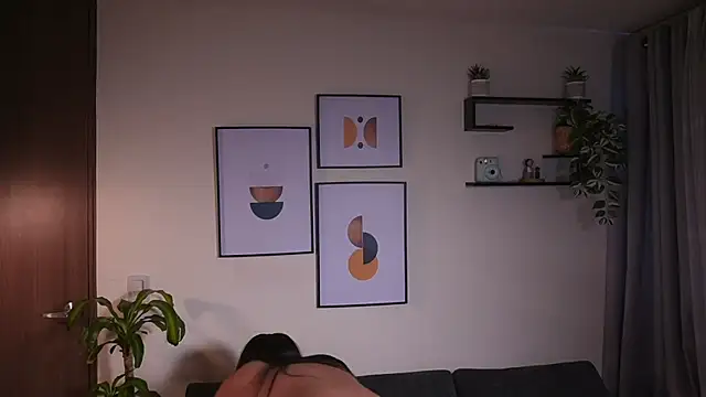 Isabella_diorのライブXXXチャット