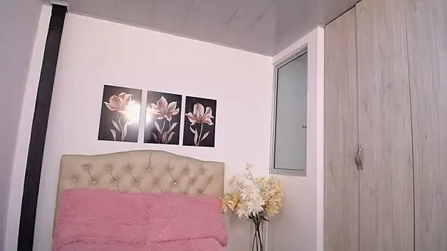 Czat XXX na żywo – pinky_f00x