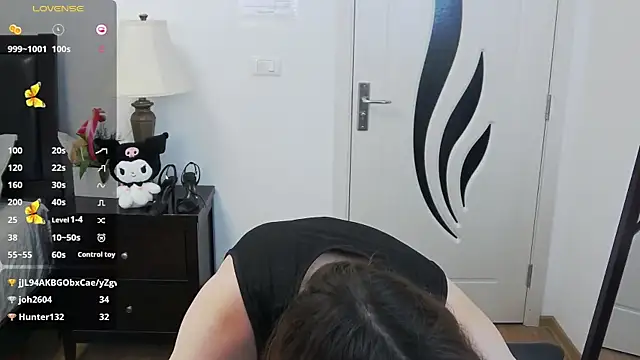 pretty_little_thing Chat XXX in diretta