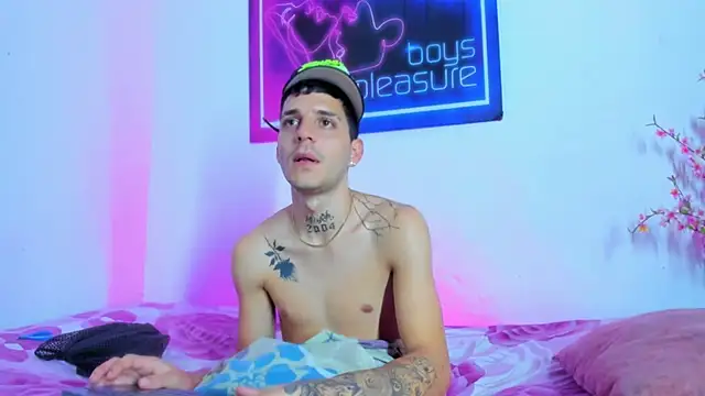 Pleasure_boys_hot Webcamshow