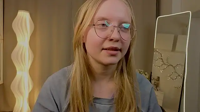 Chat +18 de AlicaCohill ao vivo