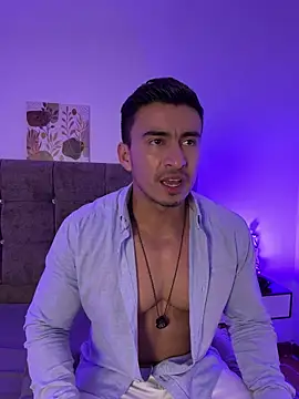 Chat +18 de Chris_Clarck ao vivo