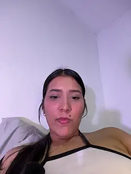 Chat XXX ao vivo de IsabellaJoness_