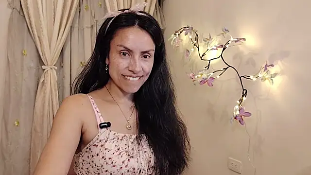 Bella_Exhibition Chat XXX in diretta