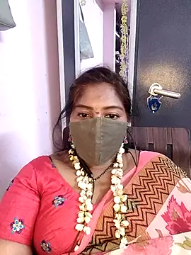 Webkamerová show YOUR_CUTE_BB