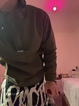 TitanNoir Chat XXX live