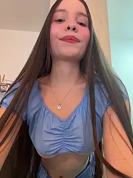 MiaJacksonn Adlı Modelin Canlı XXX Sohbeti