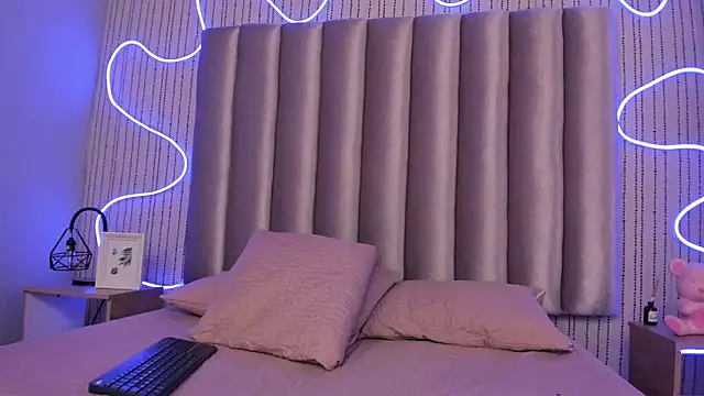 Chatroom XXX en direct de AMBERFONSECA