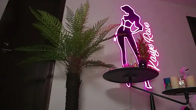 Chatroom XXX en direct de Katyerave