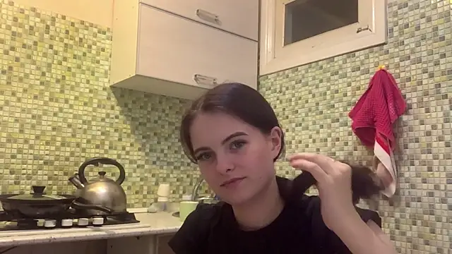 KikiAmino Chat XXX live