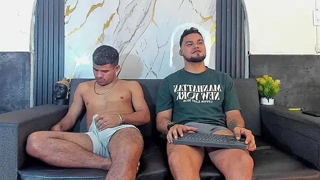 Latins_on_fire 网络视讯表演