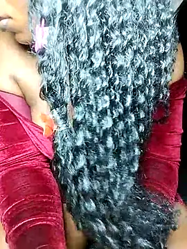 แชท XXX สดของ Hugemassivebootie