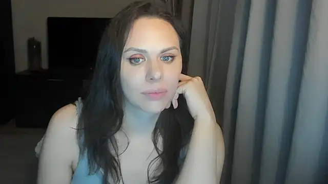 دردشة MollyCheiz الجنسية المباشرة