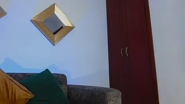 HarryFosster: διαδικτυακό σόου στην κάμερα