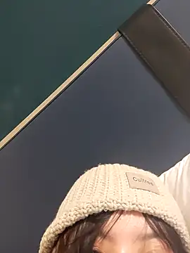 applelikesyou's Live XXX Chat