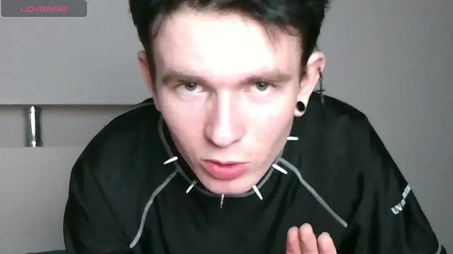 Pokazy przed kamerką – Ernest_ice