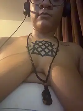 دردشة nickytheehawtie الجنسية المباشرة