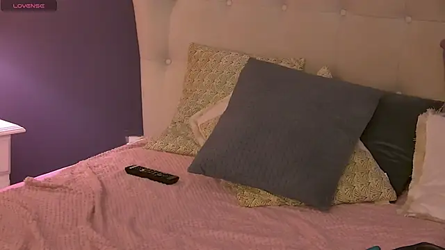 SeniGrandee Chat XXX live